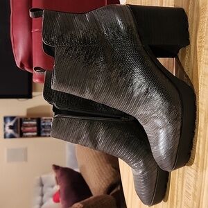 Lucky Brand Silver Chunky Heeled Snakeskin Boots